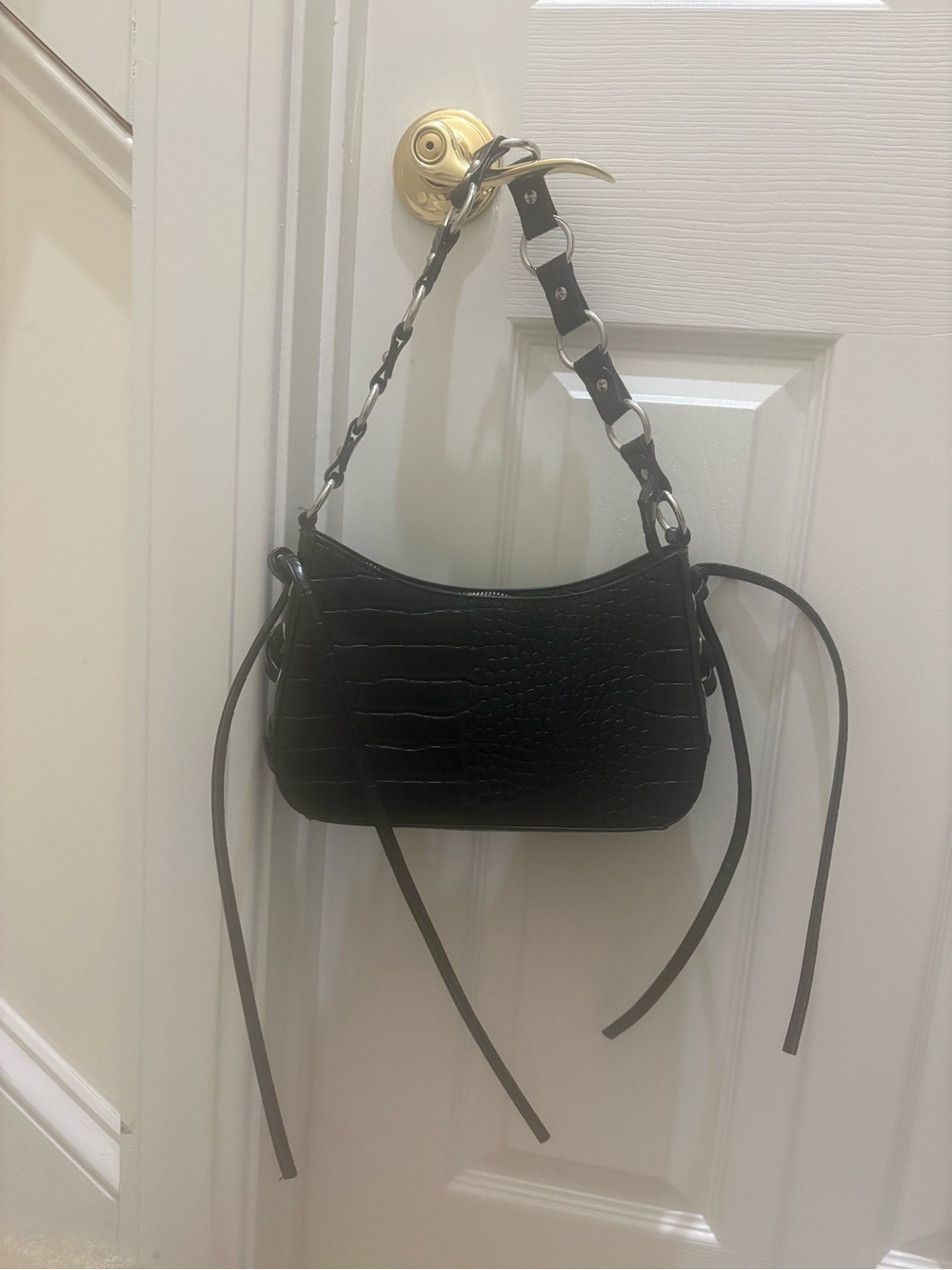 Urban Outfitters Black Croc-Texture Shoulder Bag with Chain Strap